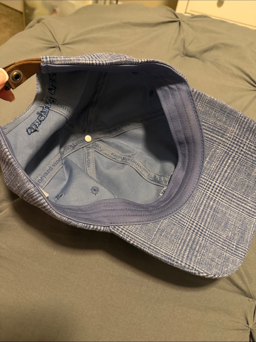 Hat Identified - Picture 4 of 4